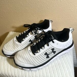 Under armor size 13